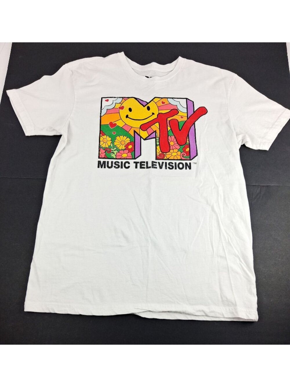 MTV Retro Graphic White T-Shirt Smiley Face Logo Music Television Size Small